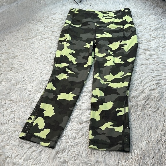 Lululemon Swift Speed High-Rise Crop 21" Heritage 365 Camo Crispin Green Multi - Picture 1 of 6